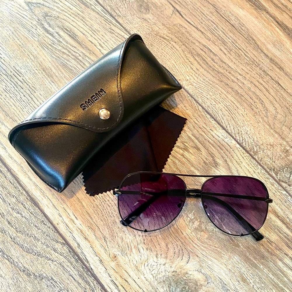 Dark purple tinted Aviator Sunglasses